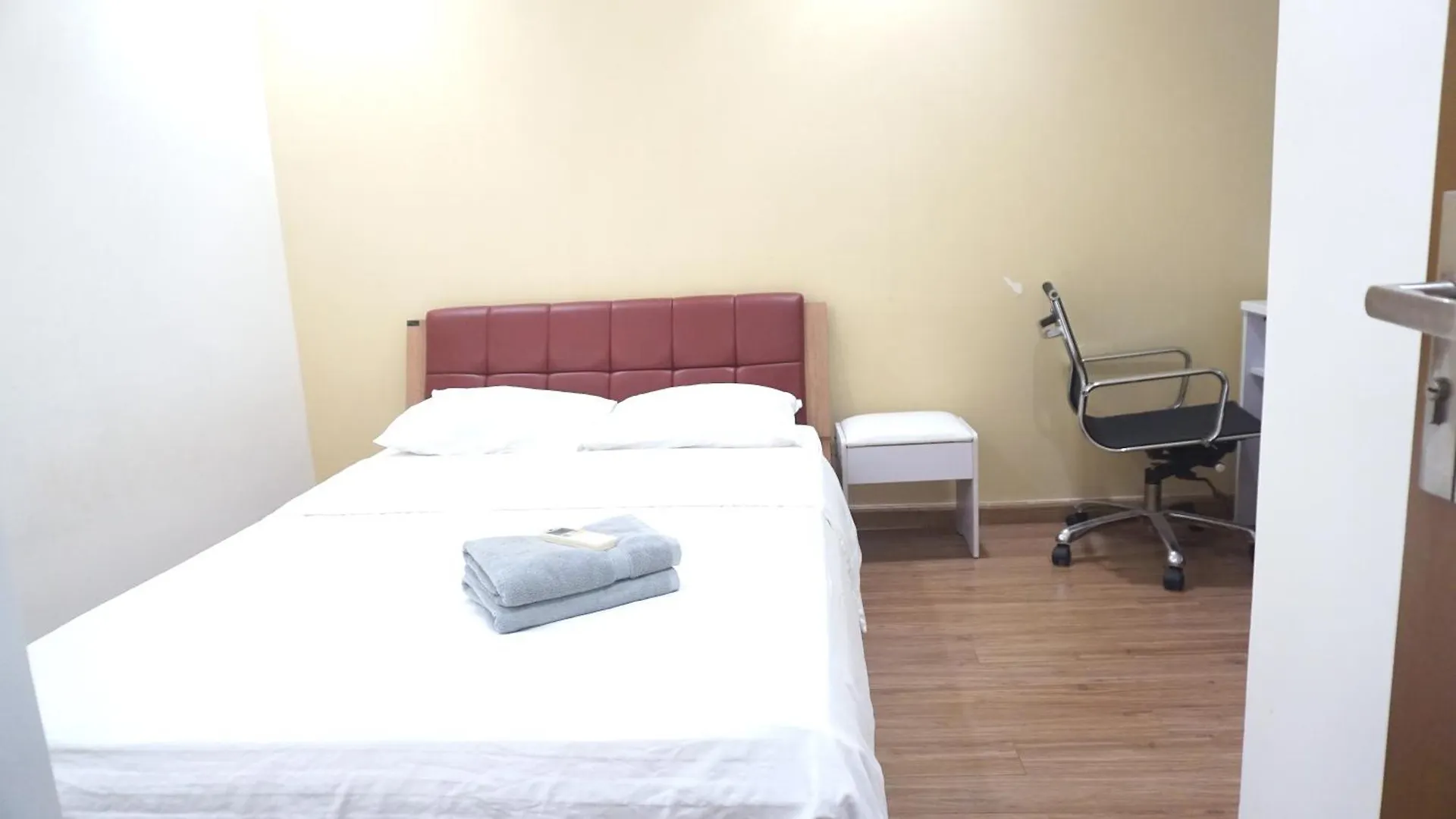 Aparthotel Landmark Plus Residences Luxury Suite Ho Chi Minh City