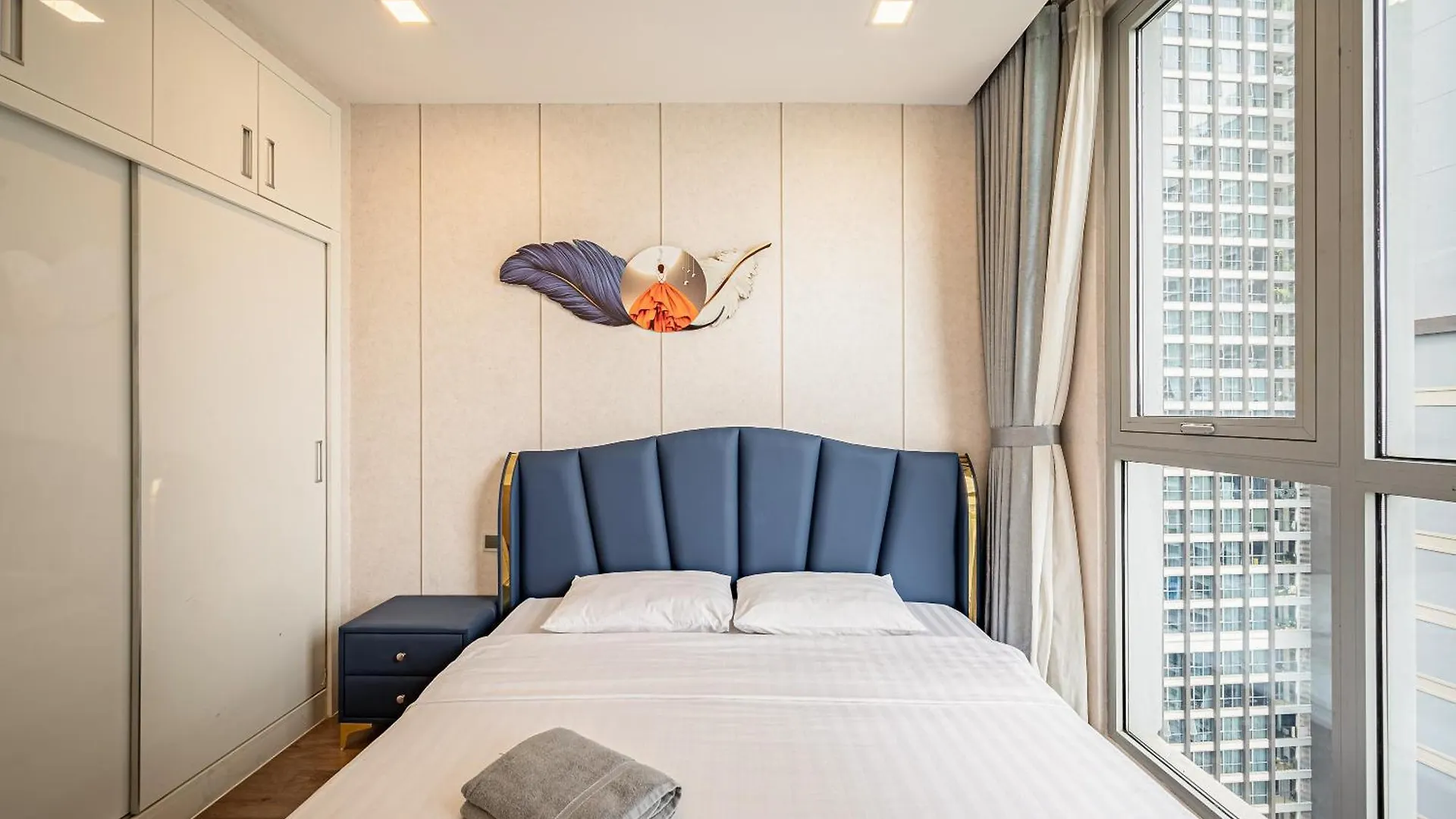 Landmark Plus Residences Luxury Suite Ho Chi Minh City Vietnam